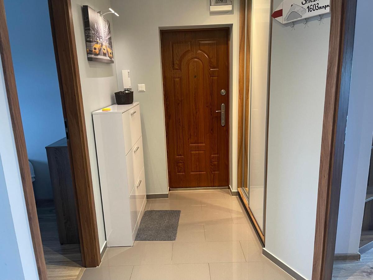 Apartament Z Widokiem イェレニャ・グーラ エクステリア 写真